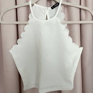 Beautiful scalloped cropped shirt